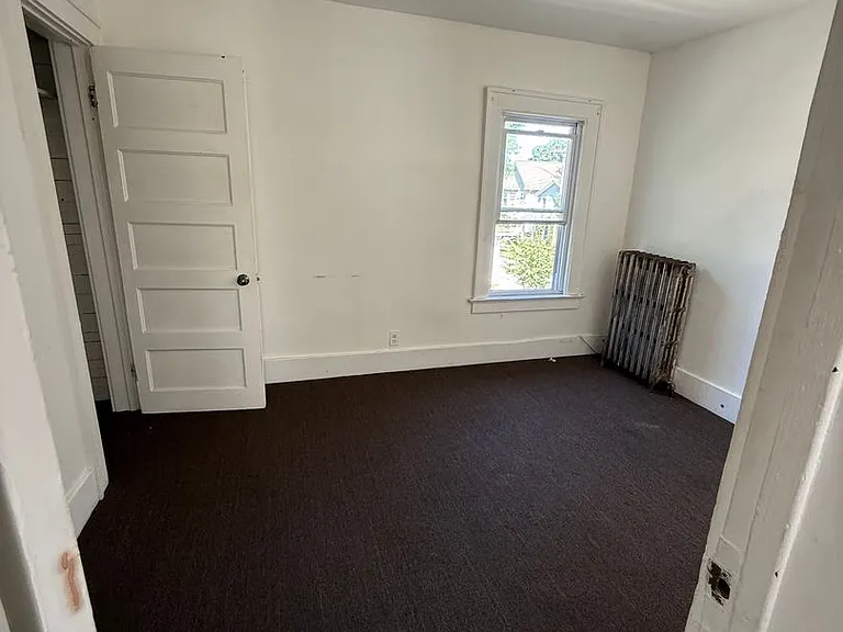 153 Atkinson St — Photo 6