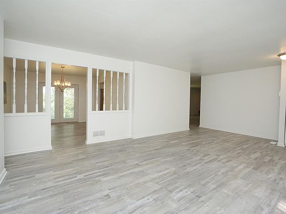 4th image of 6637 Kanaugua Pl