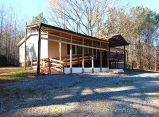 176 High Meadow Ln, Mount Gilead, NC 27306