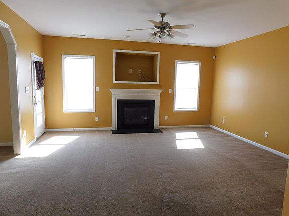 4th image of 4017 Cane Garden Dr
