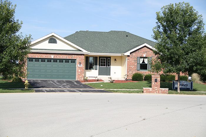 1st image of 2116 Debra Ct