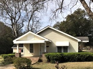 406 Riverside Dr, Eufaula, AL 36027