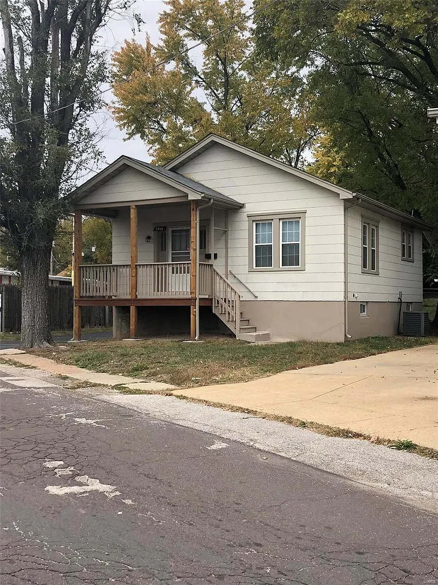 9011 Saint Charles Ln photo 1
