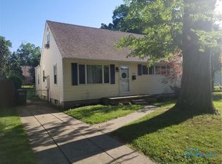 2832 Gracewood Rd, Toledo, OH 43613