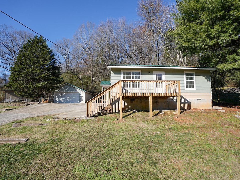 1st image of 1011 W Elmwood Dr #31