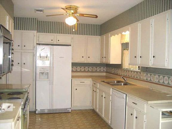 4th image of 5860 Woodway Dr