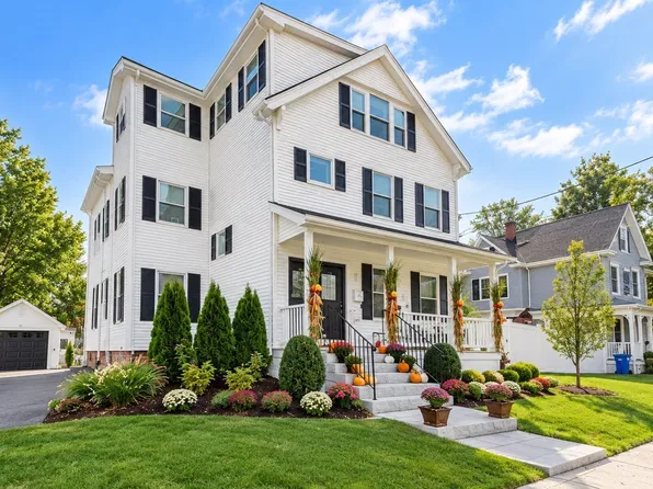 14 Otis St, Wakefield, MA 01880