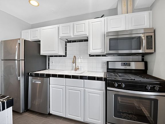 2nd image of 505 N Logan St APT 7