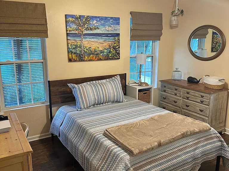 279 Navigators Dr — Photo 3