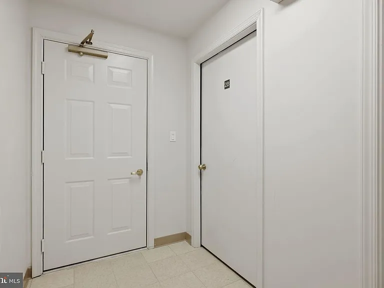 1625 International Dr #316 — Photo 20