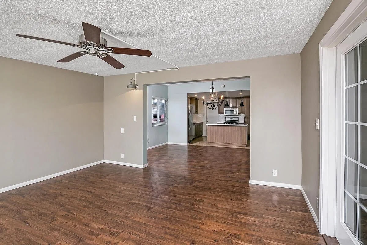 1480 Louden Ln — Photo 4