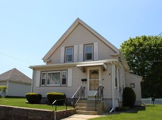16 Howard St, Franklin, MA 02038