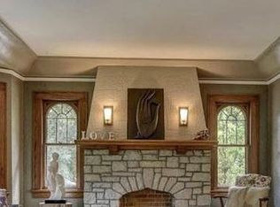 9415 N Pheasant Ln, River Hills, WI 53217