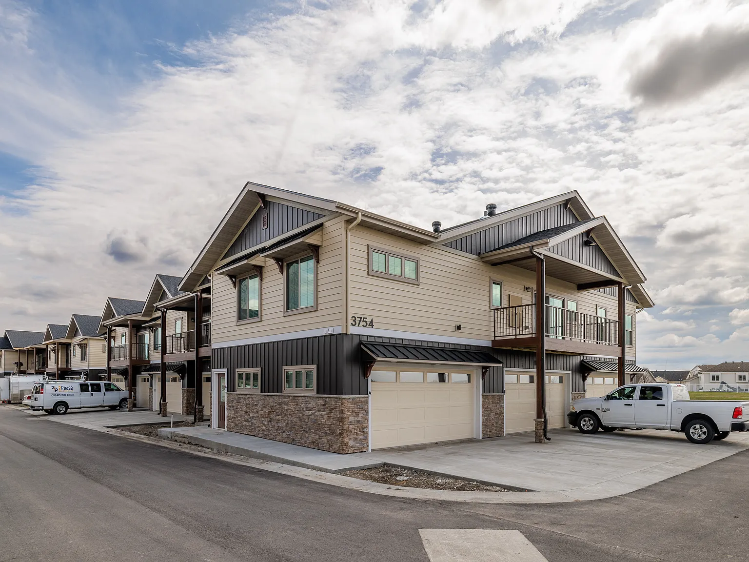 Independence Townhomes — Photo 2