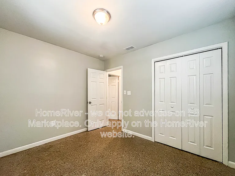 1903 W Spruce St — Photo 17