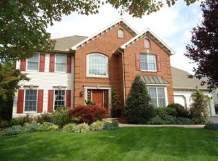 141 W Willow Rdg, New Holland, PA 17557