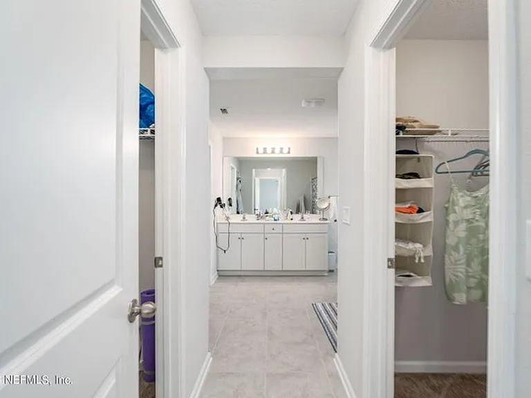581 Meadow Ridge Dr — Photo 11