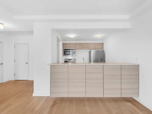 91-16 Shore Front Parkway image 1 of 10