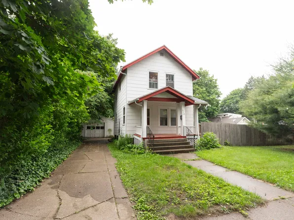 318 Cecil St, Buchanan, MI 49107