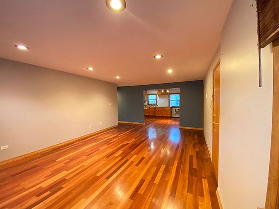 3rd image of 3804 N Harlem Ave #5