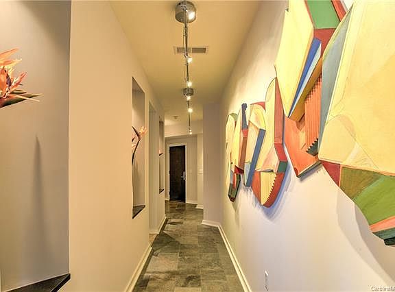 4th image of 21 Battery Park Ave APT 705