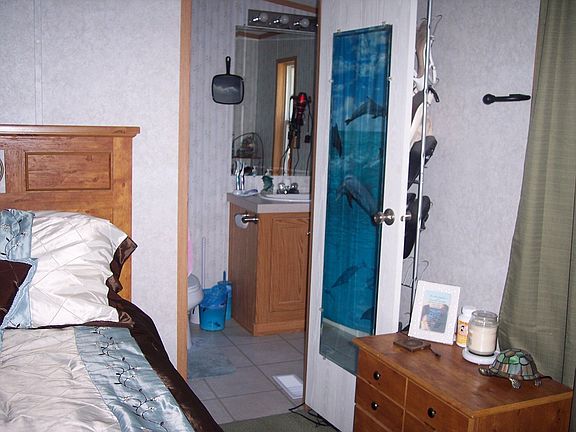 MASTER BEDROOM WITH MASTER BATH