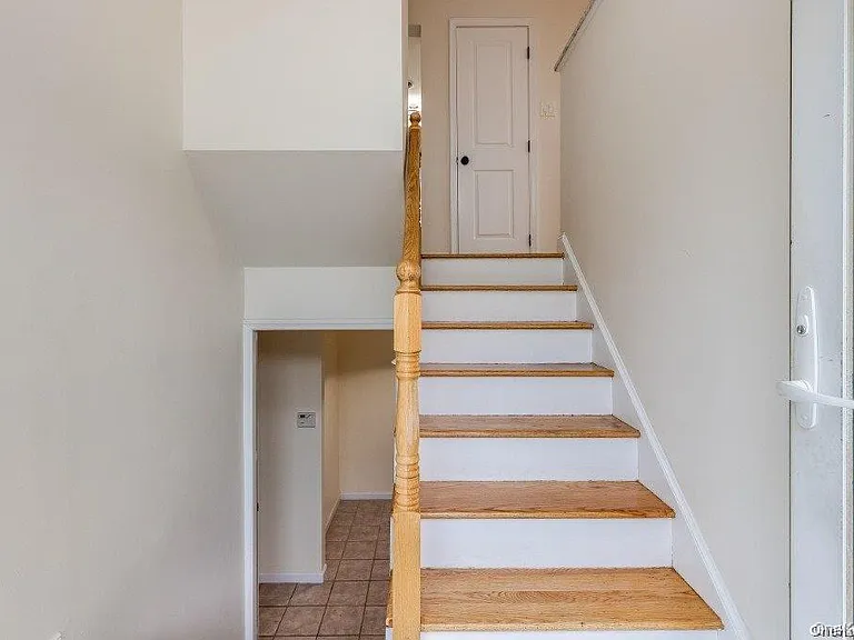 44 W Penn St — Photo 29