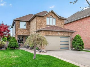 35 Cove Cres, Hamilton, ON L8E 5A3