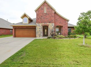 837 Valley Ridge Rd, Burleson, TX 76028