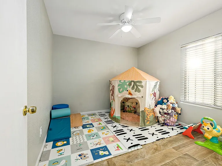 2191 S Sunburst Dr — Photo 31