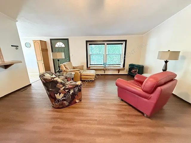 2 bed, 1107 sqft, $1,800 — Photo 4
