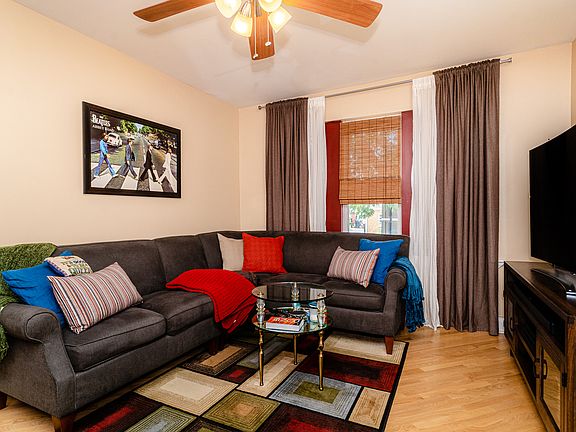 4th image of 3351 N Leclaire Ave #1