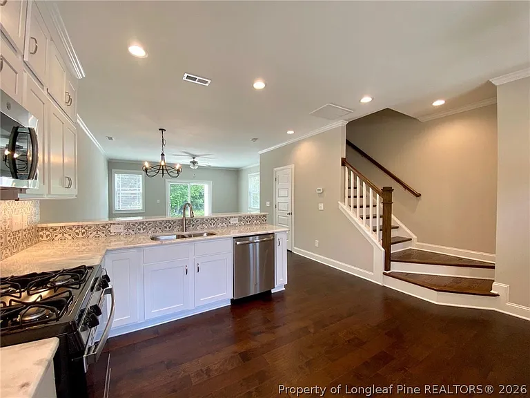 311 Old Grove Ln — Photo 9