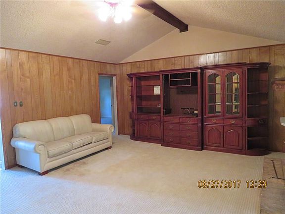 2nd image of 1271 Estates Dr