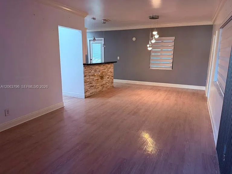 14560 Fillmore St — Photo 14