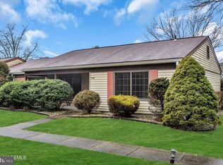 536 Warwick Ct, Manchester Township, NJ 08759