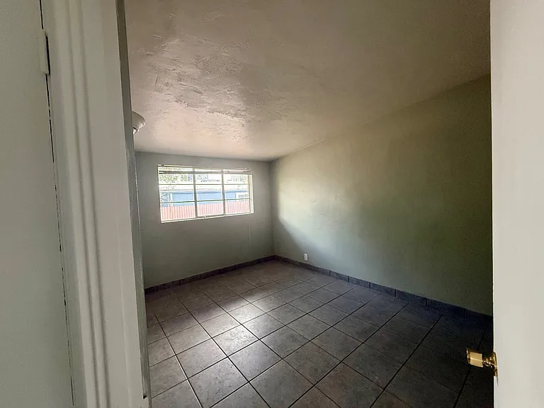 1607 E Mitchell St #1607 — Photo 4