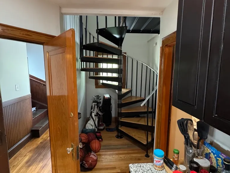 14 Renfrew St #1 — Photo 11