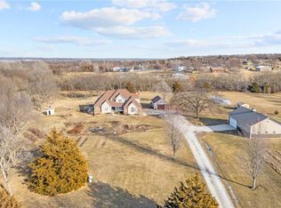 27017 Waverly Rd, Paola, KS 66071