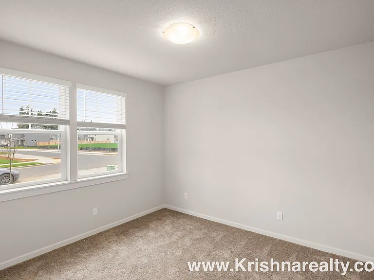 1115 S 32nd Ave — Photo 14