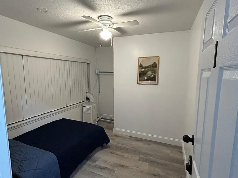 1605 N Gomez Ave — Photo 7