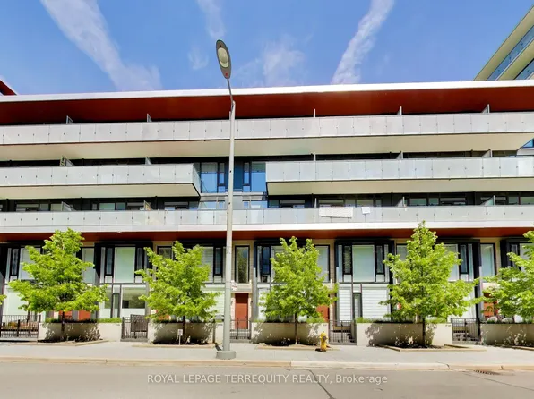 180 Mill St #S132, Toronto, ON M5A 0V7