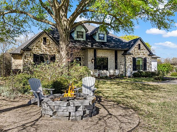 4th image of 107 Nautical Point