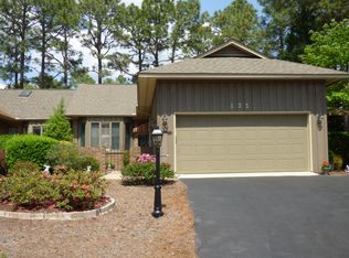 135 Safford Dr, Pinehurst, NC 28374