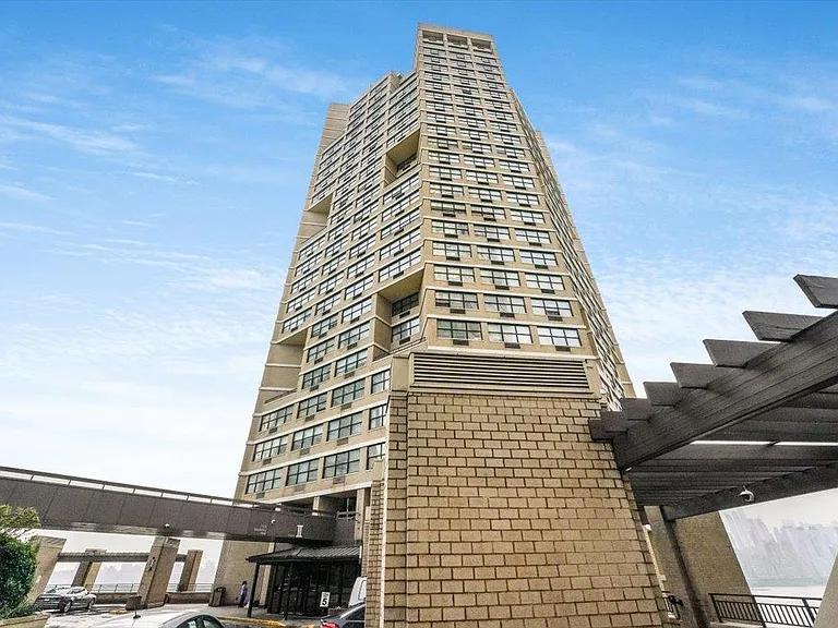 7002 Boulevard East #6H — Photo 25