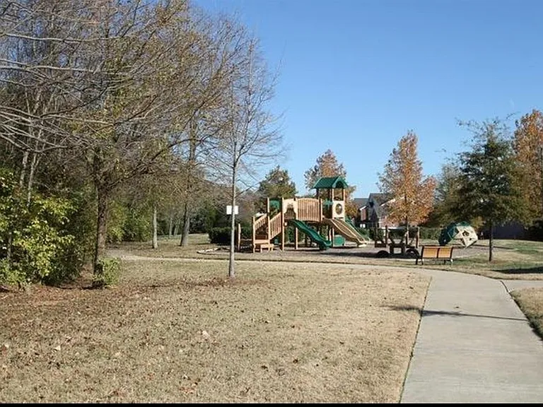 1920 Turning Wheel Ln — Photo 22