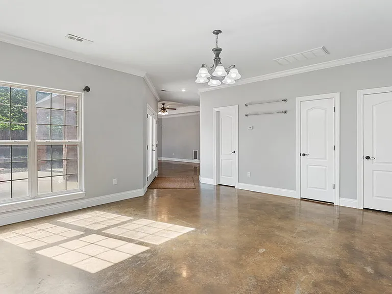 204 Tunbridge Dr — Photo 22