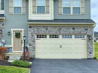 4035 Riva Ridge Rd, Harrisburg, PA 17112