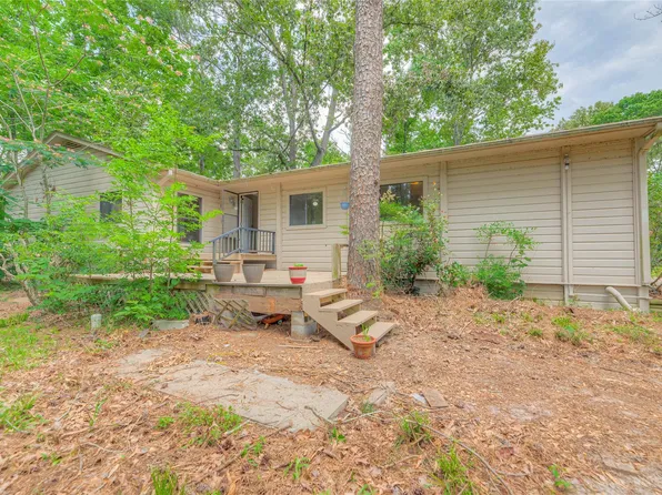 330 Oak Tree Dr, Pointblank, TX 77364