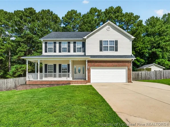 38 Carteret Ct, Spring Lake, NC 28390